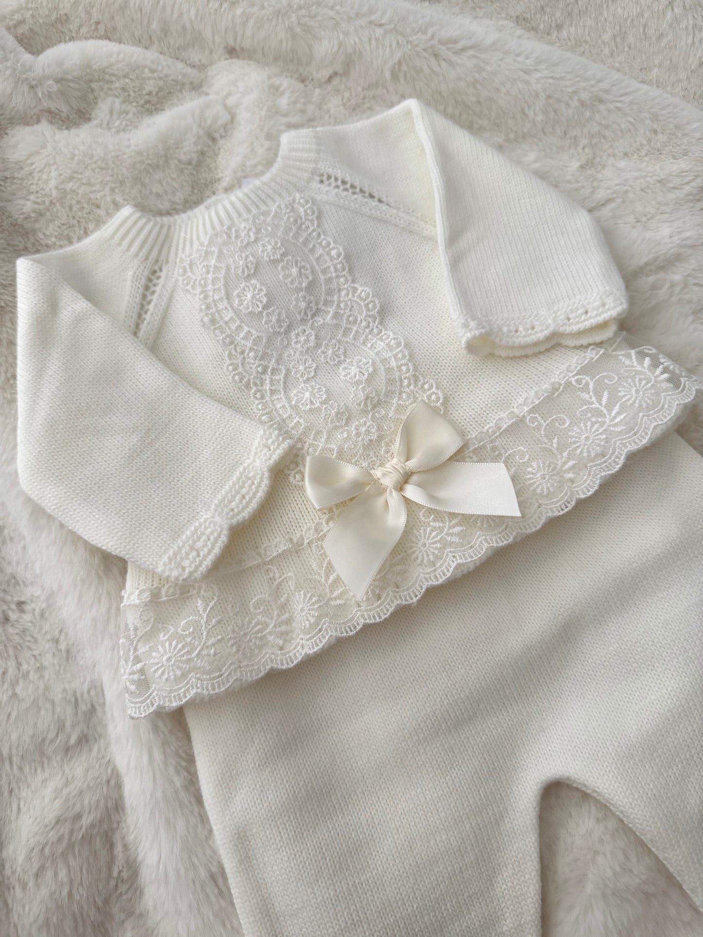 Lacey Two Piece with Bonnet