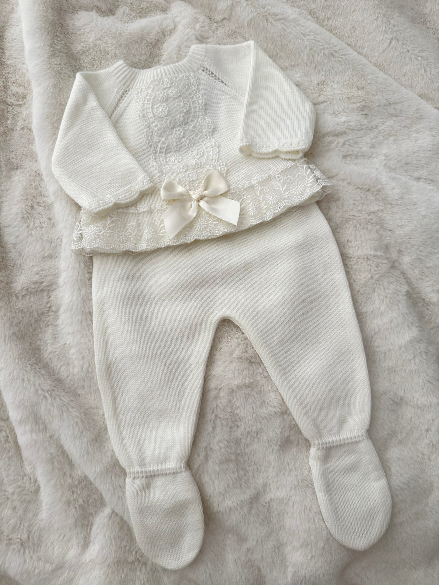 Lacey Two Piece with Bonnet